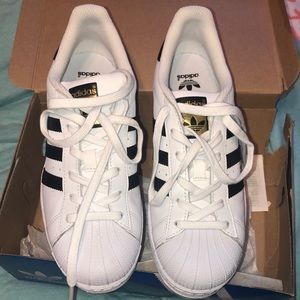 Superstar Adidas sneakers